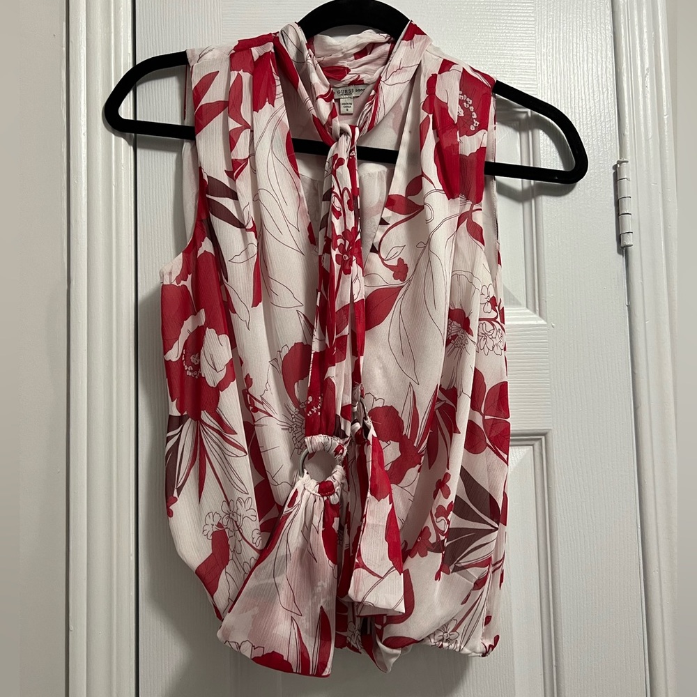 Guess floral sleeveless blouse